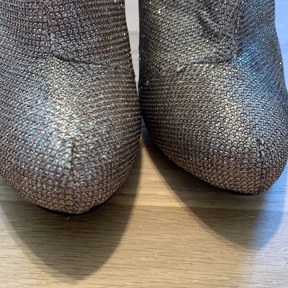 DEB Glitter Stiletto High Heel Ankle Booties w/ Side Zipper Gold Women’s 6